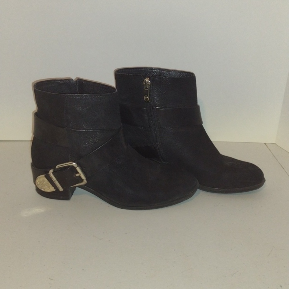 Vince Camuto Romeo Buckle Ankle Bootie size 6.5
